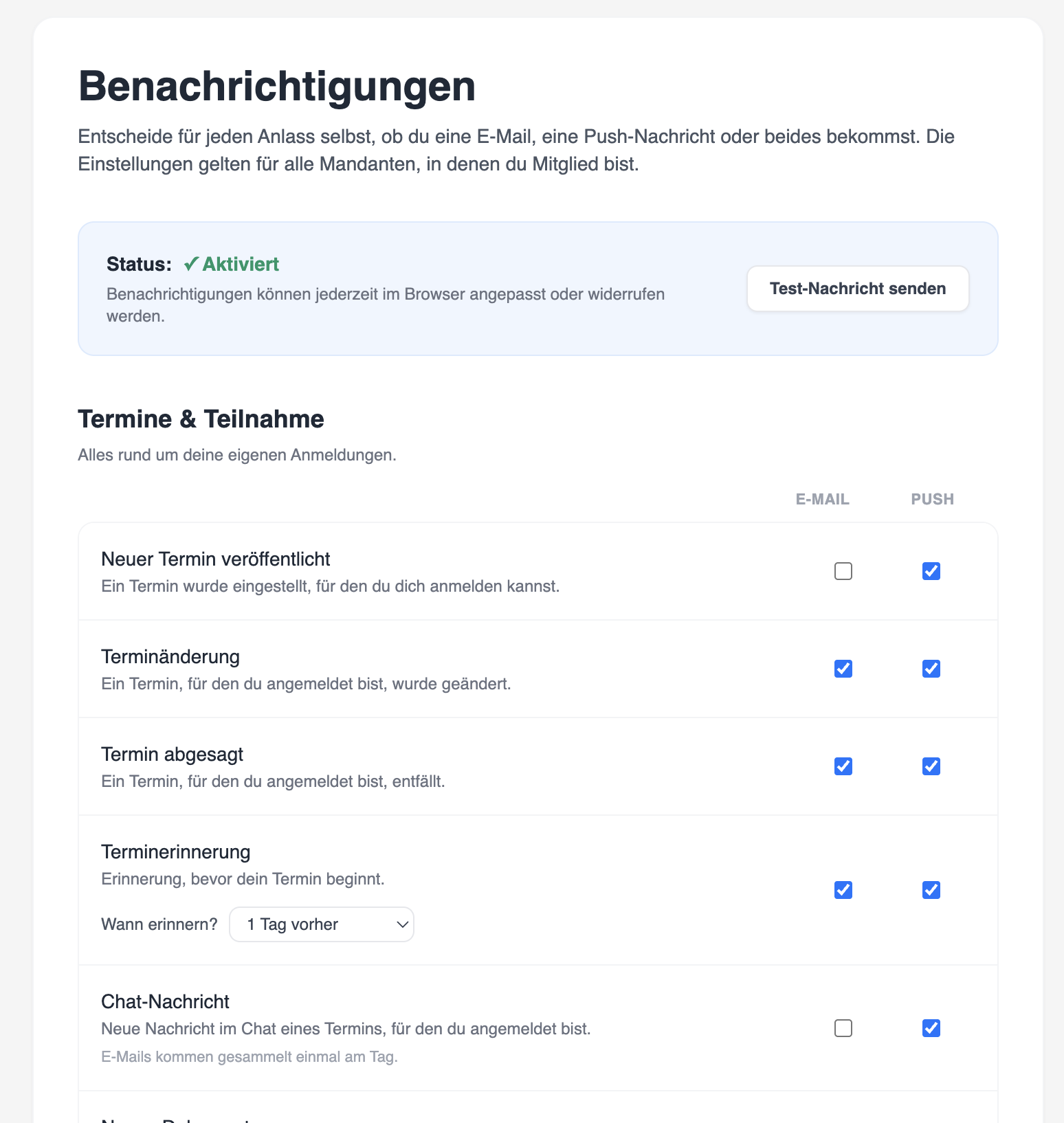 Die Benachrichtigungs-Einstellungen mit Statuszeile, „Test-Nachricht senden" und einer Liste von Anlässen mit Häkchen für E-Mail und Push