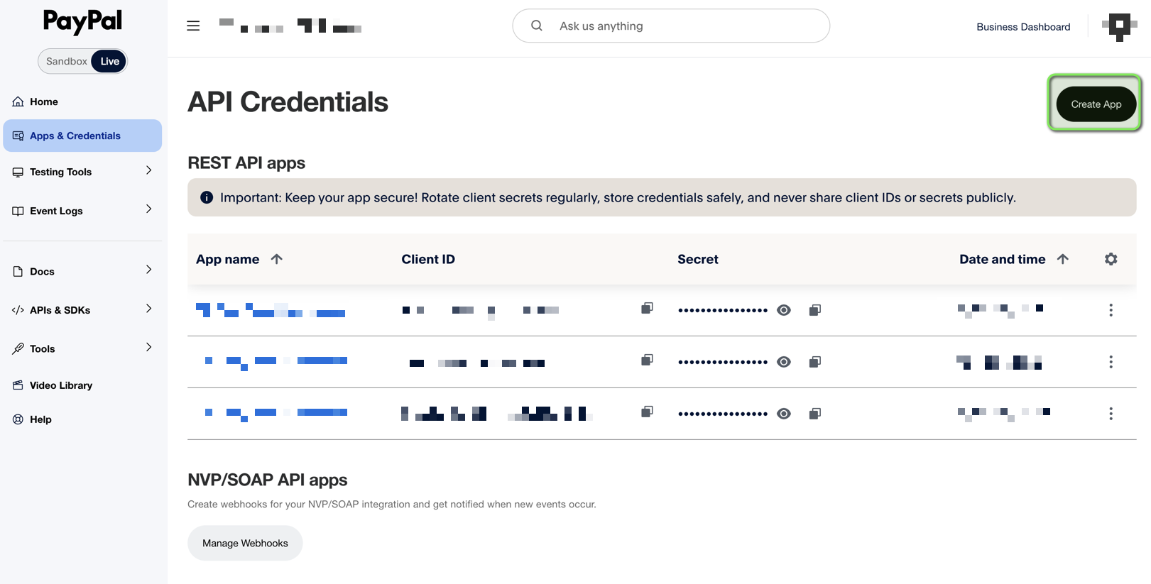 Die Übersicht „API Credentials" bei PayPal, oben rechts die Schaltfläche „Create App"